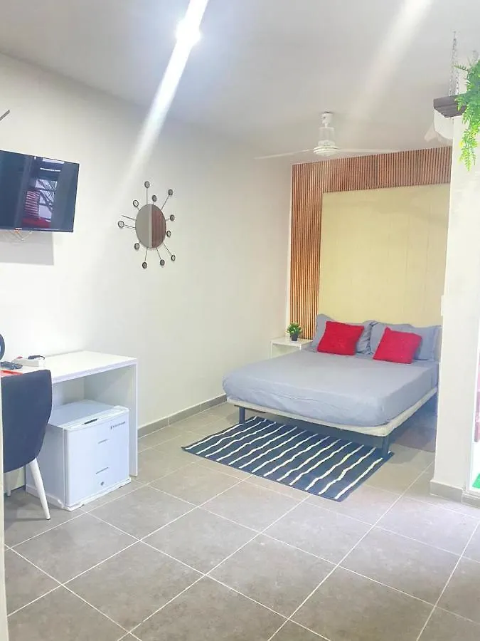 Quarto Nº8 Luma - Central Praia